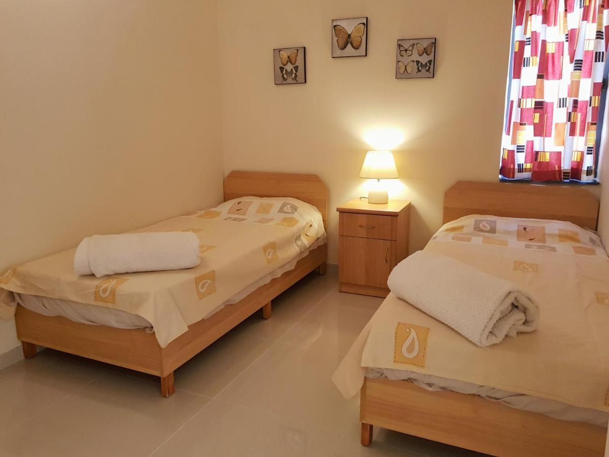 Charming Apartment-Wifi-Sleeps 5 Marsaskala Kültér fotó